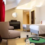 Des Gouverneurs Отель 4*