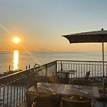 Отель Des Gouverneurs 4*