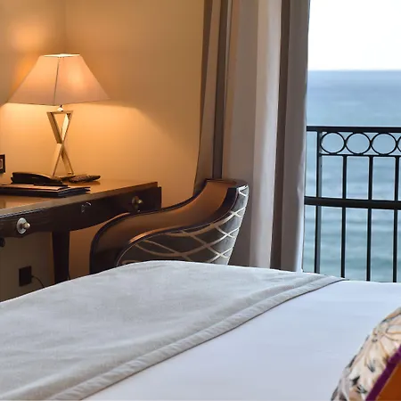 Des Gouverneurs 4* 바스티아