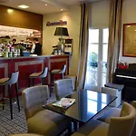 果沃内尔斯酒店 酒店 4*