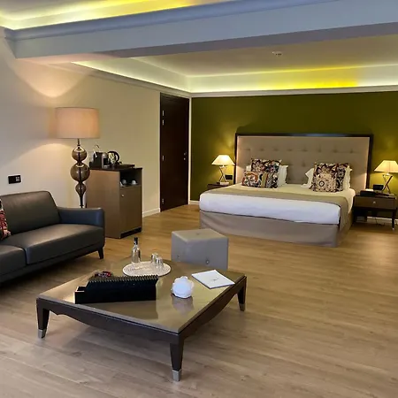 Des Gouverneurs 4*