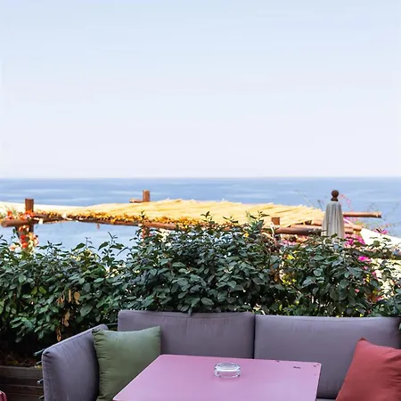 Des Gouverneurs Hotel 4*