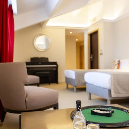 Des Gouverneurs Otel 4*