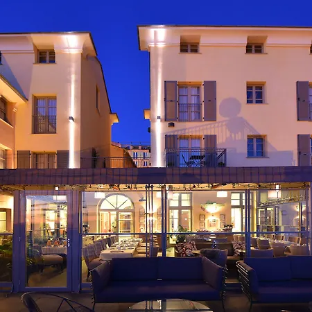 Des Gouverneurs 4* Μπαστιά