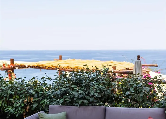 Des Gouverneurs Otel 4*