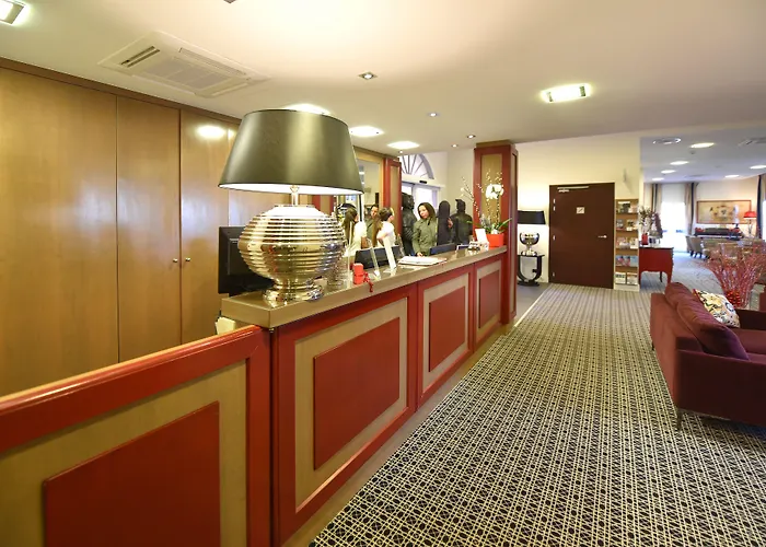 Hotel Des Gouverneurs 4*